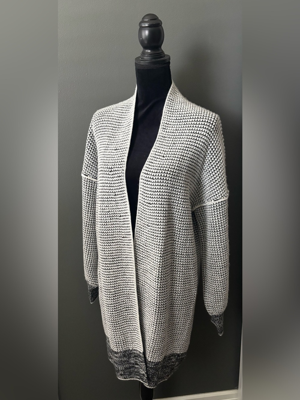 Open-Front Two-Tone Knit Cardigan Sweater - White & Black